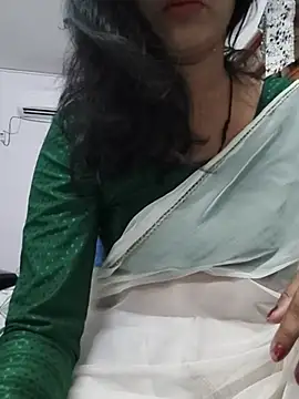 Snapshot of Janu-hasena chatting on 06-12-26, 11:35 Janu-hasena online show from 06-12-26, 11:35