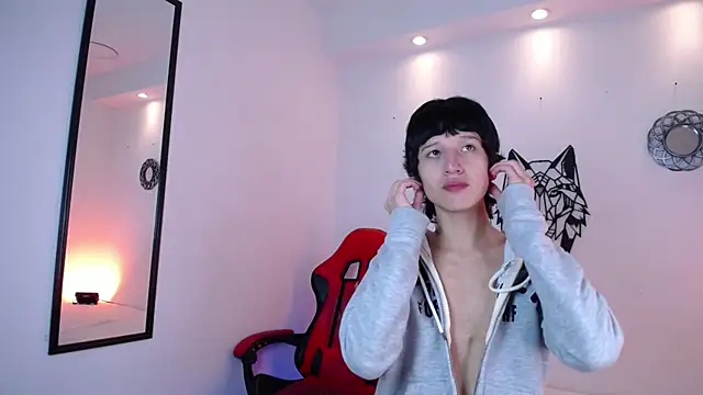 Emo Boy  online show from 12-15-25, 01:28