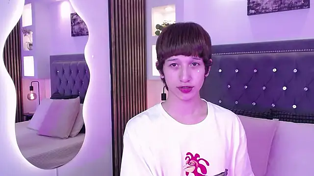 Emo Boy  online show from 05-07-26, 08:23