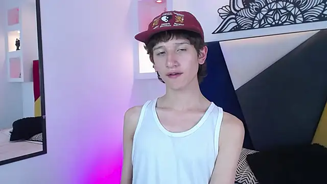 Snapshot of Emo_Boy_ chatting on 02-03-26, 03:37 Emo Boy online show from 02-03-26, 03:37