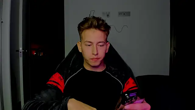 Snapshot of find0m_master chatting on 01-18-26, 11:19 find0m master online show from 01-18-26, 11:19