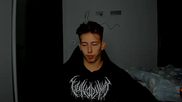 Snapshot of find0m_master chatting on 02-19-26, 07:11 find0m master online show from 02-19-26, 07:11