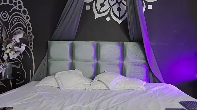 Aranzza Ross online show from 12-02-25, 08:32