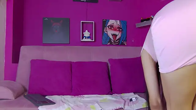 Aranzza Ross online show from 11-21-25, 07:57