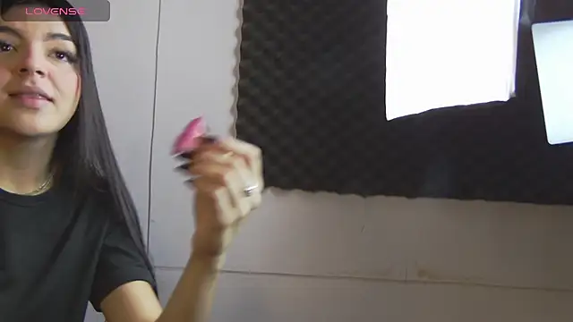 Aranzza Ross online show from 11-01-25, 12:54