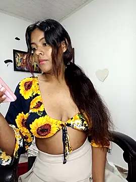 vannesitha25 online show from 11-05-25, 01:14