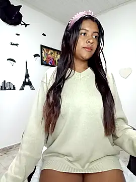 vannesitha25 online show from 10-16-25, 04:48