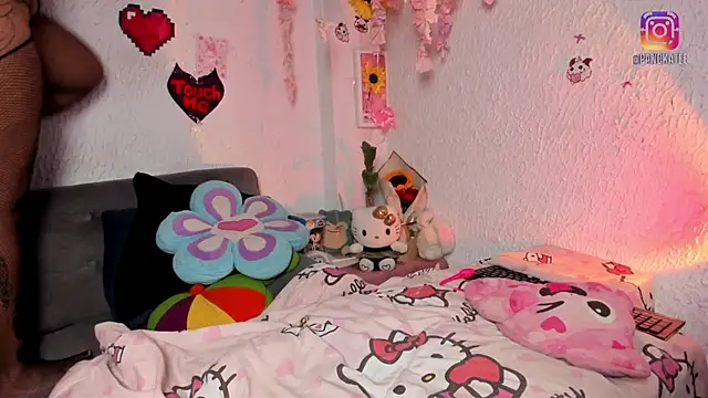 Emilycollei online show from 04-11-26, 05:15