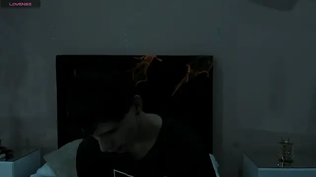 Snapshot of Taylor_and_exidt chatting on 10-29-25, 12:48 Taylor and exidt online show from 10-29-25, 12:48