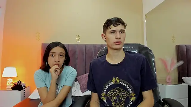 Snapshot of Taylor_and_exidt chatting on 11-08-25, 01:36 Taylor and exidt online show from 11-08-25, 01:36