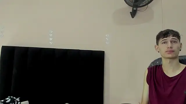 Snapshot of Taylor_and_exidt chatting on 11-14-25, 01:59 Taylor and exidt online show from 11-14-25, 01:59