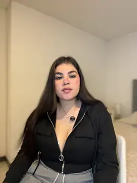 Isabella LaRue online show from 04-09-26, 02:13