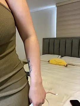 Isabella LaRue online show from 02-04-26, 08:48