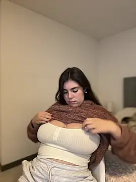 Isabella LaRue online show from 04-11-26, 03:47