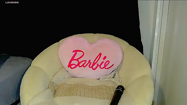 Horny beautyyy online show from 02-26-26, 04:18