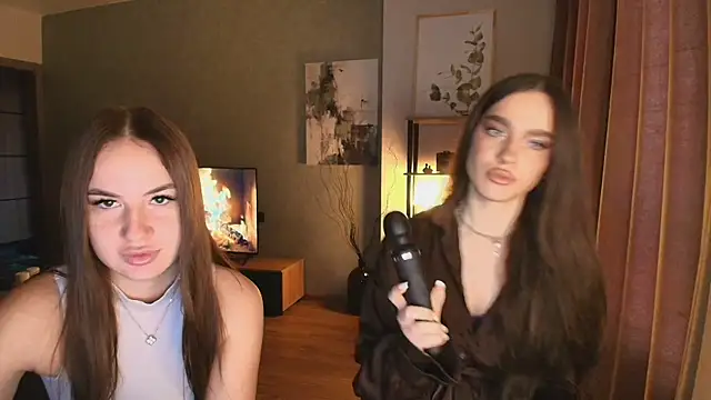 MayaGlow online show from 12-05-25, 05:28