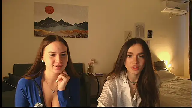 MayaGlow online show from 01-12-26, 06:09