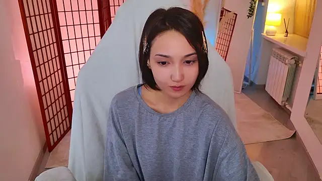 Snapshot of GentleMusee chatting on 11-07-25, 10:03 GentleMusee online show from 11-07-25, 10:03