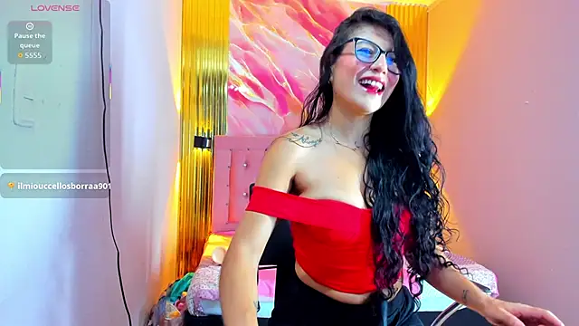 Snapshot of lilyan_milf chatting on 10-13-25, 11:34 lilyan milf online show from 10-13-25, 11:34
