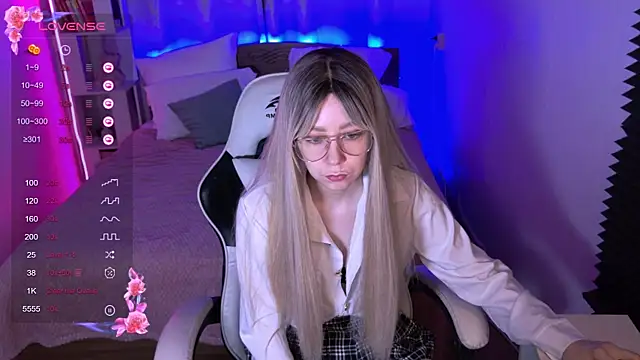 sofiisun online show from 11-12-25, 02:04