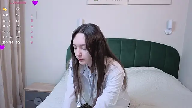 SylviaHamilton online show from 11-05-25, 06:22