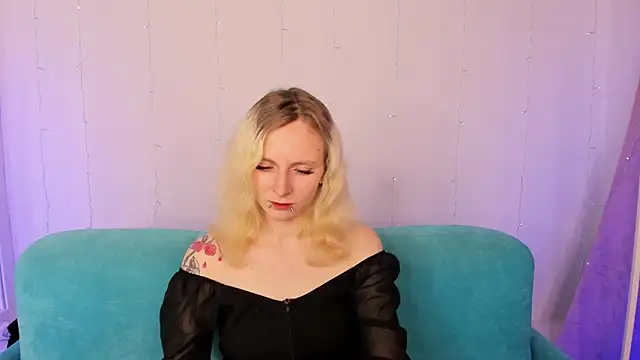 LikiLips online show from 11-06-25, 01:09