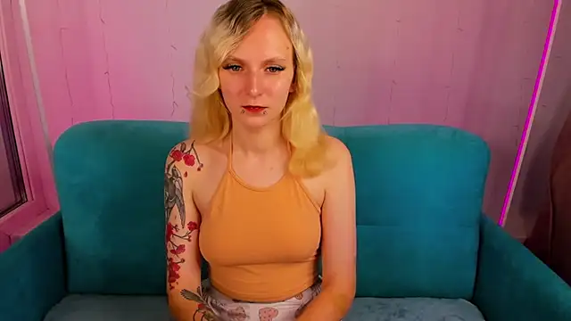 LikiLips online show from 10-12-25, 01:29