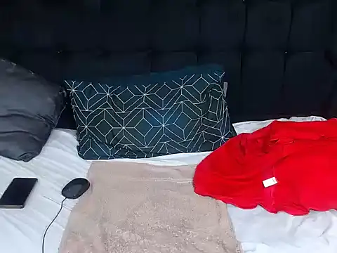 CaramelBootty online show from 11-12-25, 01:04