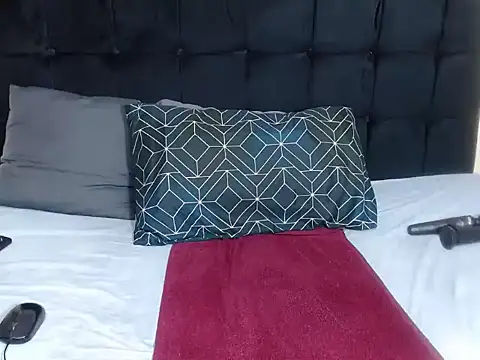 CaramelBootty online show from 11-03-25, 10:24