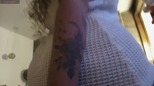Rosee smith  online show from 05-30-26, 02:29