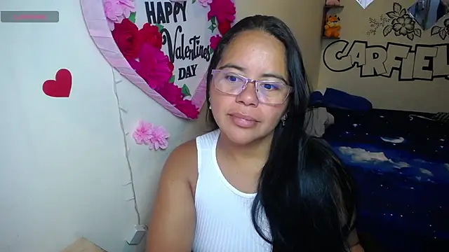 Snapshot of Miss__kendra_ chatting on 05-08-26, 11:36 Miss kendra online show from 05-08-26, 11:36