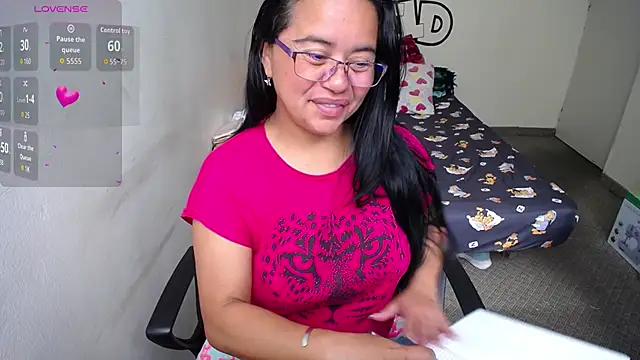 Miss  kendra  online show from 01-11-26, 03:08