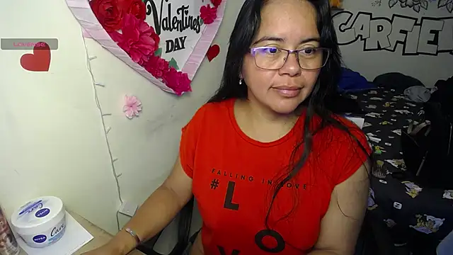 Snapshot of Miss__kendra_ chatting on 06-27-26, 12:22 Miss kendra online show from 06-27-26, 12:22