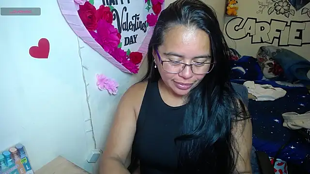 Snapshot of Miss__kendra_ chatting on 05-10-26, 02:48 Miss kendra online show from 05-10-26, 02:48