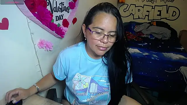 Miss  kendra  online show from 04-15-26, 01:55