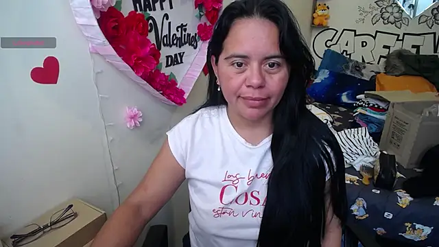 Snapshot of Miss__kendra_ chatting on 07-08-26, 02:07 Miss kendra online show from 07-08-26, 02:07