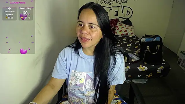 Snapshot of Miss__kendra_ chatting on 01-17-26, 02:15 Miss kendra online show from 01-17-26, 02:15