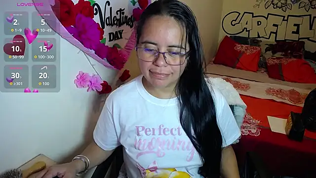 Snapshot of Miss__kendra_ chatting on 02-18-26, 02:31 Miss kendra online show from 02-18-26, 02:31