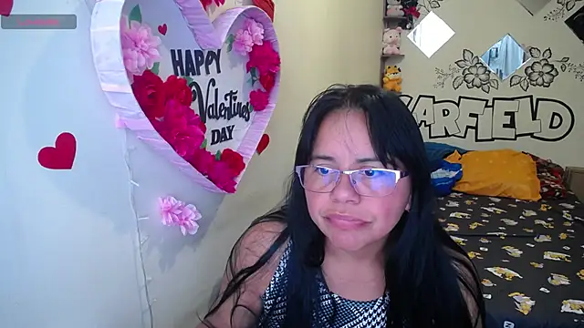 Snapshot of Miss__kendra_ chatting on 05-19-26, 01:07 Miss kendra online show from 05-19-26, 01:07