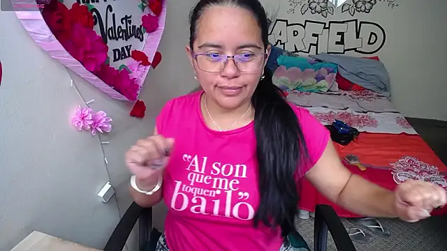 Snapshot of Miss__kendra_ chatting on 02-26-26, 03:23 Miss kendra online show from 02-26-26, 03:23