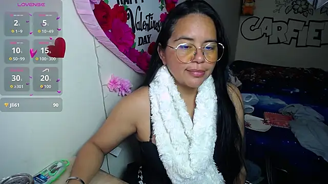 Miss  kendra  online show from 03-28-26, 01:45