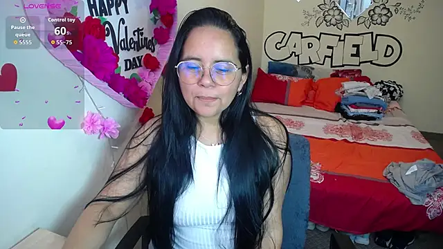 Snapshot of Miss__kendra_ chatting on 02-24-26, 02:29 Miss kendra online show from 02-24-26, 02:29