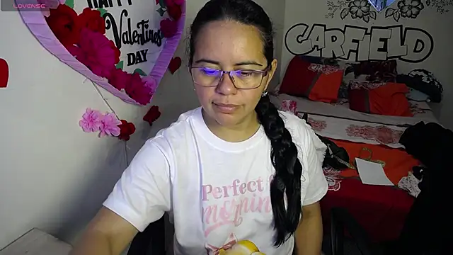 Snapshot of Miss__kendra_ chatting on 02-17-26, 02:03 Miss kendra online show from 02-17-26, 02:03