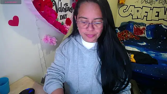 Miss  kendra  online show from 04-14-26, 11:15