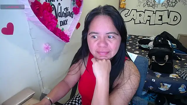 Snapshot of Miss__kendra_ chatting on 06-15-26, 12:27 Miss kendra online show from 06-15-26, 12:27
