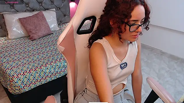 Dulcee Gaby online show from 04-13-26, 08:13