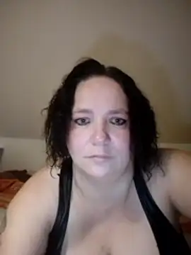 Snapshot of Michelle_Livia chatting on 10-21-25, 05:12 Michelle Livia online show from 10-21-25, 05:12