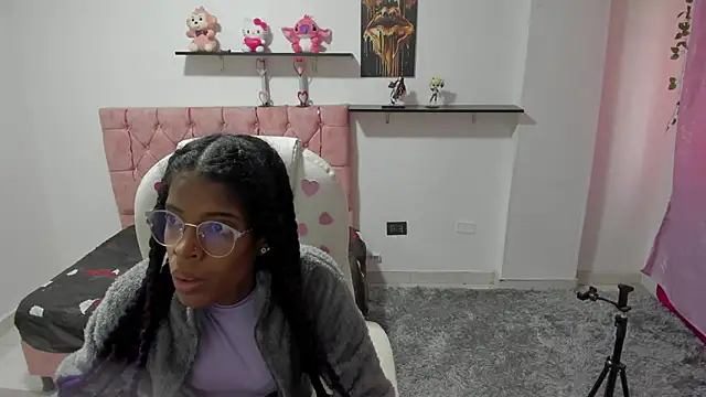 thianahorny online show from 02-24-26, 01:01