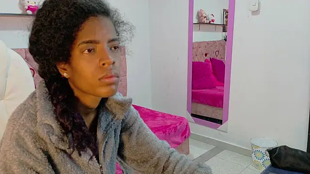 thianahorny online show from 04-08-26, 01:01