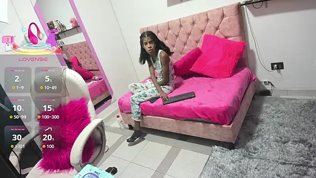 thianahorny online show from 11-07-25, 09:25